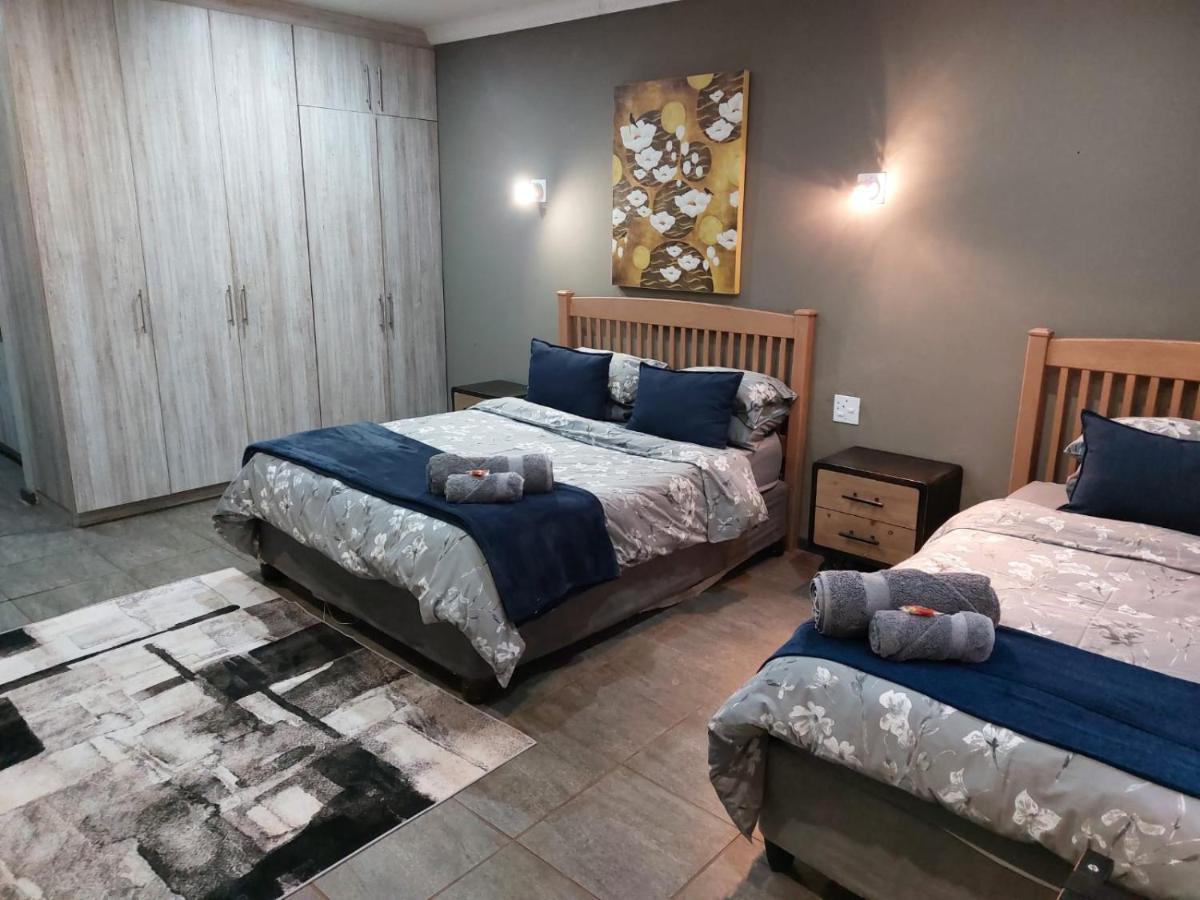 Wisteria Lane Guesthouse Postmasburg Bagian luar foto