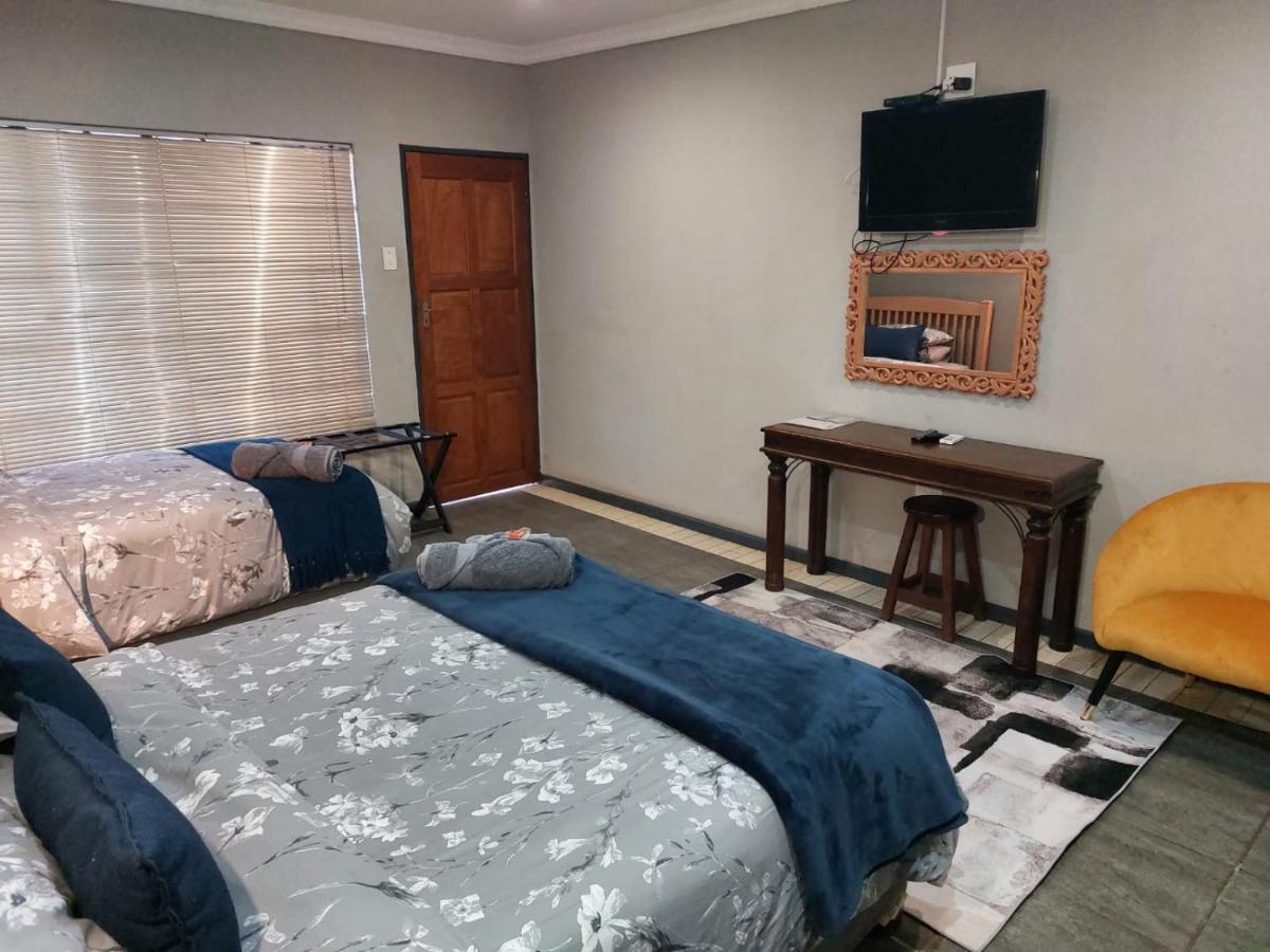 Wisteria Lane Guesthouse Postmasburg Bagian luar foto