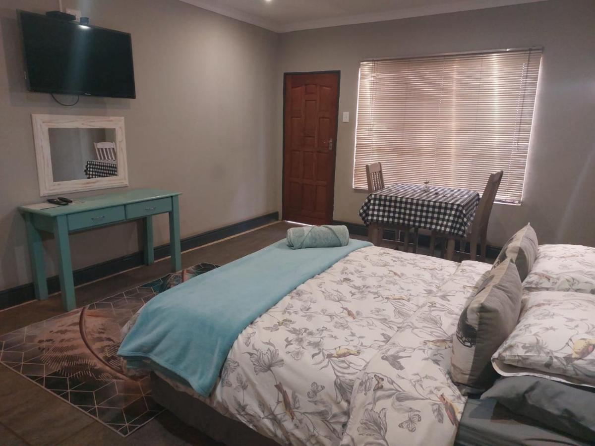 Wisteria Lane Guesthouse Postmasburg Bagian luar foto