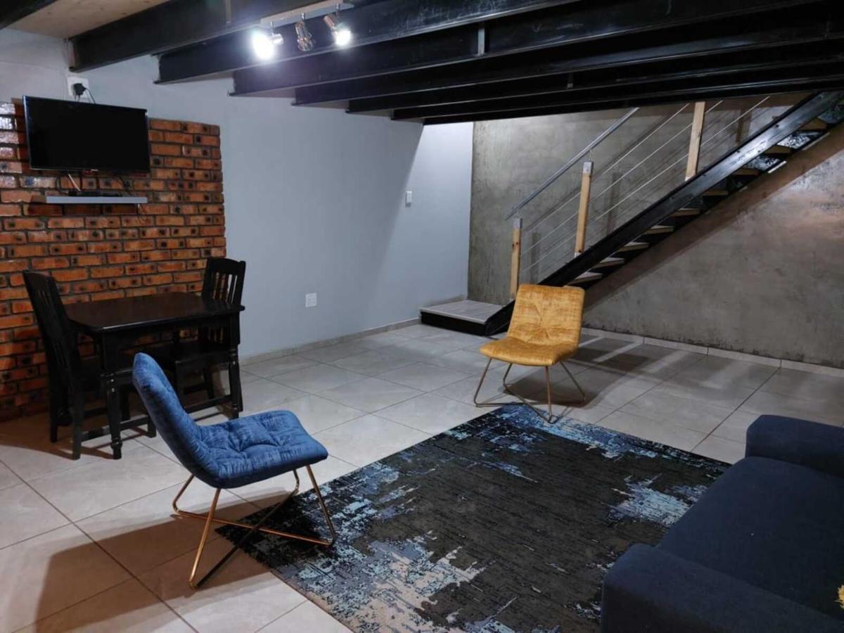 Wisteria Lane Guesthouse Postmasburg Bagian luar foto