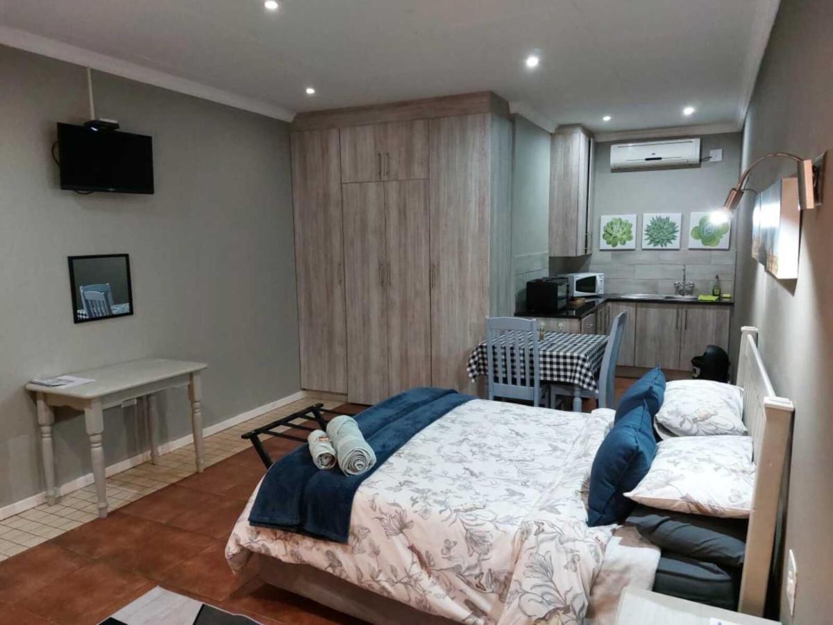 Wisteria Lane Guesthouse Postmasburg Bagian luar foto