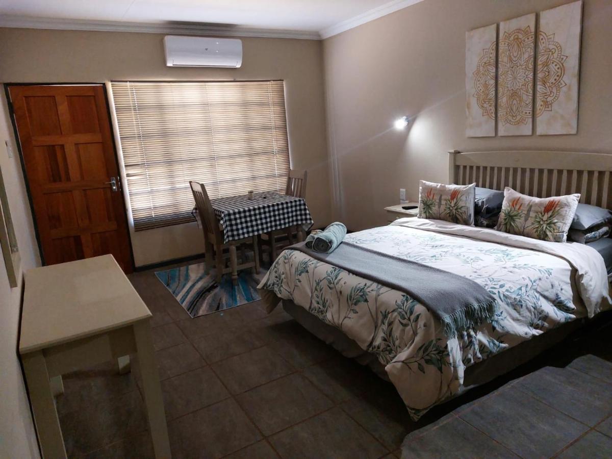 Wisteria Lane Guesthouse Postmasburg Bagian luar foto