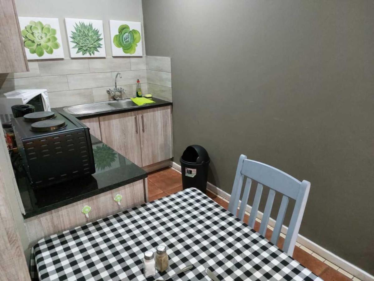 Wisteria Lane Guesthouse Postmasburg Bagian luar foto