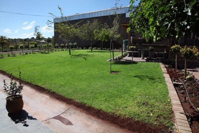 Wisteria Lane Guesthouse Postmasburg Bagian luar foto